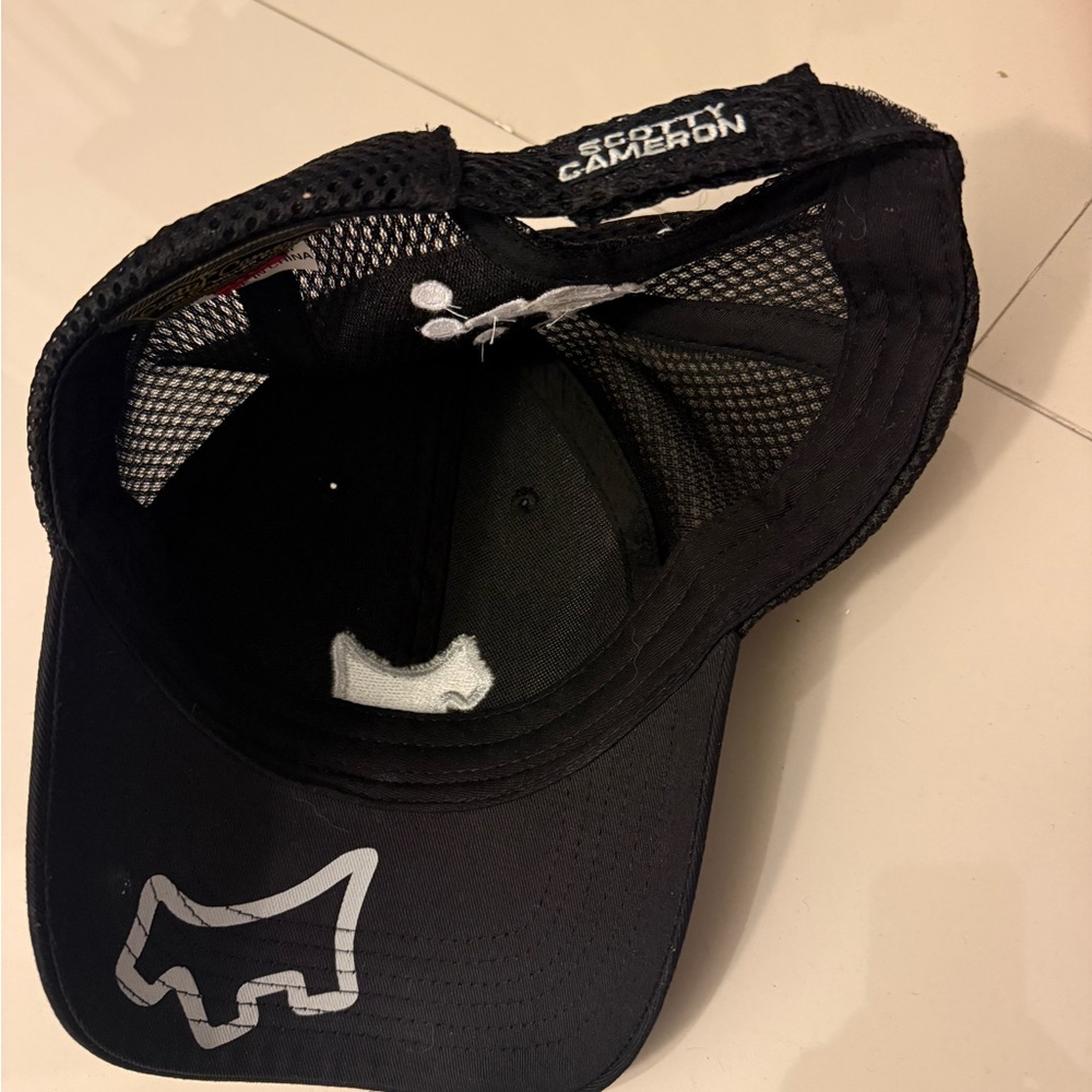 SCOTTY CAMERON SCOTTY DOG SNAPBACK GOLF HAT FLEXFIT ADJUSTABLE BLACK and WHITE - Picture 4 of 5